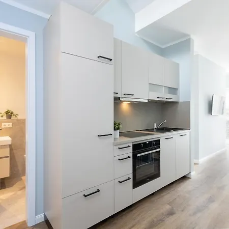 Sturmfrei Galerie 2 Scharbeutz